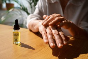 CBD y belleza: ¿una revolución en la cosmética natural?